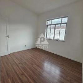 Apartamento · 76m² · 2 Quartos · 1 Vaga · GRAJAÚ – APARTAMENTO À VENDA | 2 SUÍTES | EXCELENTE LOCALIZAÇÃO
