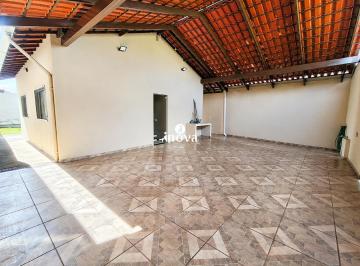 Casa · 74m² · 2 Quartos · 3 Vagas · Casa para locação, Bairro Nenê Gomes.