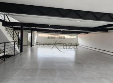 Comercial · 370m² · 4 Vagas · Oportunidade - Ponto Comercial - Jardim das Colinas - 500m².