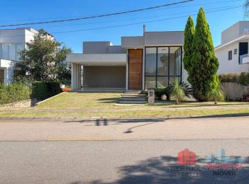 Casa · 304m² · 3 Quartos · 6 Vagas · Casa à venda com 3 suítes do Campo de Toscana - Vinhedo/SP