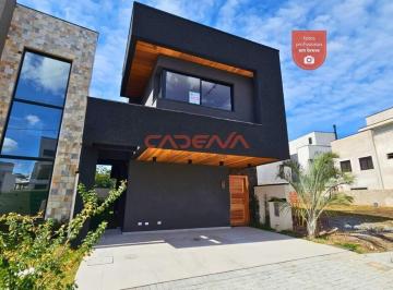 Casa · 132m² · 3 Quartos · 2 Vagas · Sobrado com 3 suítes e 2 vagas para aluguel no Santa Cândida