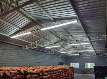 Comercial · 500m² · 2 Vagas · Prédio comercial a Venda no parque do carmo com 500m²