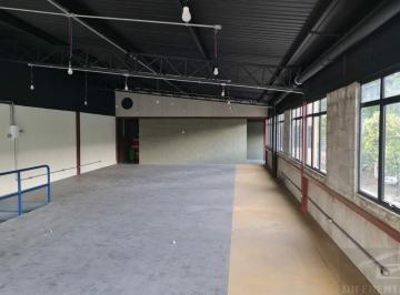 Comercial · 520m² · GALPÃO COMERCIAL 520m² PARA LOCAÇÃO
