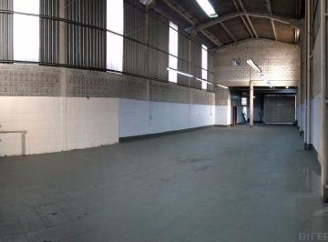 Comercial · 700m² · 6 Vagas · GALPÃO INDUSTRIAL 700m²
