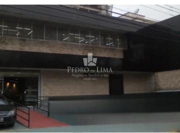 Comercial · 2400m² · 8 Vagas · Galpão de 2400 m² no Tatuapé!