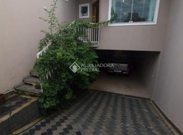 Casa · 190m² · 3 Quartos · 5 Vagas · Sobrado Impecável no Rudge Ramos: Espaço, Conforto e Localização Estratégica!