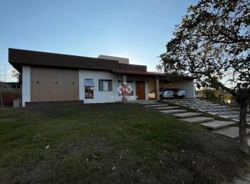 Casa · 265m² · 3 Quartos · 2 Vagas · Casa à venda - no Residencial Champagne