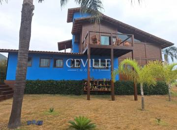 40 · Casa Colonial de Charme em Condomínio Fechado