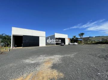 Comercial · 400m² · Galpão disponível para locação no bairro Distrito Industrial em Uberlândia-MG