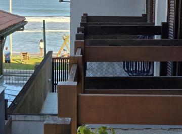 Apartamento · 48m² · 1 Quarto · 1 Vaga · DUPLEX PÉ NA AREIA NA PRAIA DO TOMBO – UM REFÚGIO EXCLUSIVO NO GUARUJÁ COM VALOR ABAIXO DO MERCADO