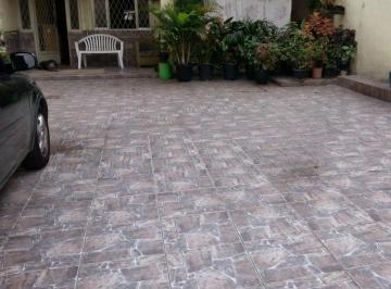 Casa de 3 quartos, Rio de Janeiro · Jardim América - Rua Conselheiro Meireles, Casa com Quintal Grande, 3 Qtos, Suíte, 2 Banhs