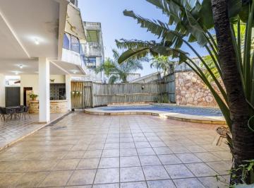 Casa · 746m² · 4 Quartos · 3 Vagas · Sua nova residência no Jardim Planalto, em Goiânia.