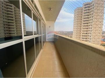 Apartamento · 166m² · 3 Quartos · 2 Vagas · Apartamento para alugar em Centro de 166.00m² com 3 Quartos, 1 Suite e 2 Garagens