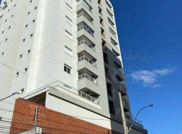 Apartamento · 90m² · 3 Quartos · 2 Vagas · Apartamento amplo na Área Central