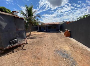 Casa · 65m² · 2 Quartos · Casa com Amplo Quintal e Excelente Localização no Jardim dos Estados, Varzea Grande