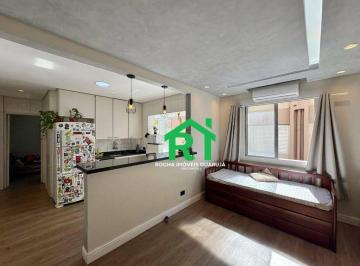 Sala · Apartamento com 1 quarto, 1 vaga à venda em Jardim Astúrias, Guarujá