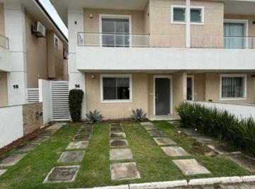 Casa · 115m² · 3 Quartos · 2 Vagas · Casa à venda - no Centro