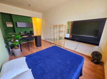 tujcys2owziytnhy2jlyjy3_md · Studio reformado e mobiliado no centro da cidade