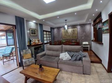 cqvc4qc2owziytq2mge5zddm_md · Casa à Venda em Caleme, Teresópolis - RJ