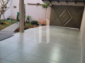 Casa · 151m² · 3 Quartos · 3 Vagas · Casa com 3 Quartos, 1 Suíte na parte superior,banheiro social na parte inferi...