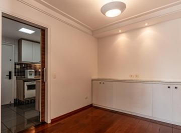 58ae1887-3017-4b92-95f3-933541678f26 · Atraente apartamento para venda em Brooklin com 3 quartos, sendo 1 suíte, 100m²