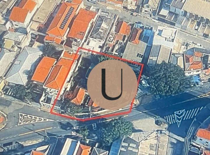 Foto do imóvel - Terreno de esquina a venda com 750m2