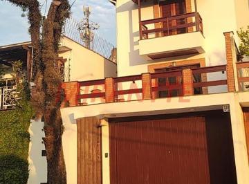 4dba40d72f9bab70d0a7dcaf15b9acc1.jpg · Sobrado de 220m² com 3 quartos