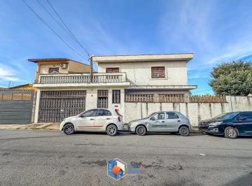 b83e98b8-c566-4683-9e59-0a60f632d0de.jpg · Sobrado para venda em Jardim Regina com 3 quartos, 230m²