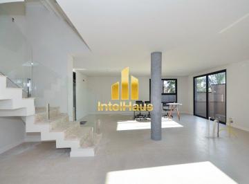 foto_901_1.jpg · Casa em Condomínio com 3 Suítes e 262 m² nas Mercês