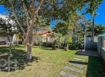 2551315c · Casa, 3 dormitórios, 130.66 m², em Campeche