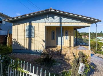 Casa de 3 quartos, Criciúma · Casa com 3 quartos e 60 m² à venda em Colonial