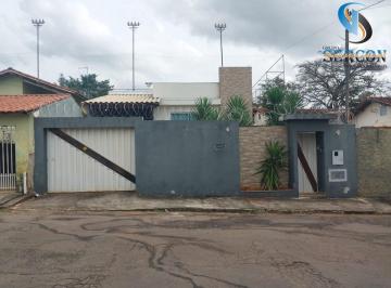Foto 01 · Casa, Parque Bandeirantes, Três Corações, MG