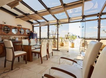 Apartamento · 301m² · 5 Quartos · 3 Vagas · Cobertura ampla para retrofit no Alto da Glória