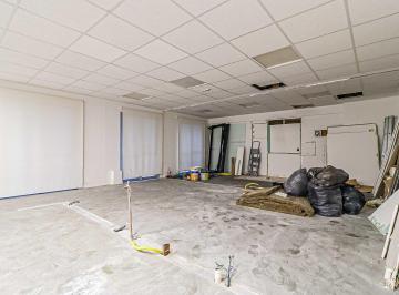 Comercial · 150m² · 3 Vagas · Sala comercial na Rua Melo Alves, N. 89 • 150 m²