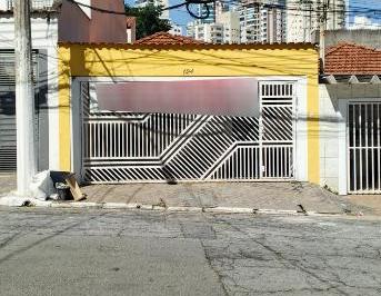 Comercial · 95m² · 1 Vaga · Casa comercial na Rua Martim Pescador, N. 124 • 95 m²