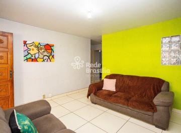Casa · 120m² · 5 Quartos · 3 Vagas · QI 20 - Excelente casa nascente na laje - 5 quartos - 1 suíte - 3 vagas cobertas de garagem - Aceita