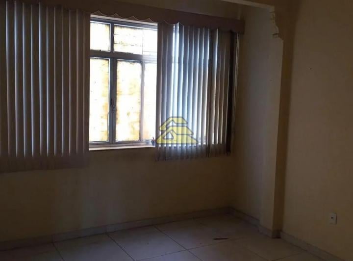 Foto do imóvel - Apartamento composto por 2 quartos, sala ampla e bem ventilada, banheiro social, cozinha.