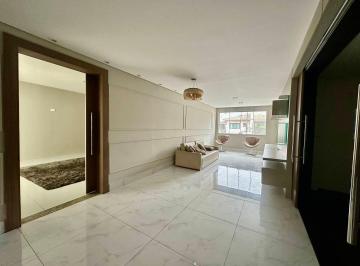 Apartamento · 180m² · 4 Quartos · 3 Vagas · Área Privativa de quatro quartos, três suítes e uma semi suite no Castelo