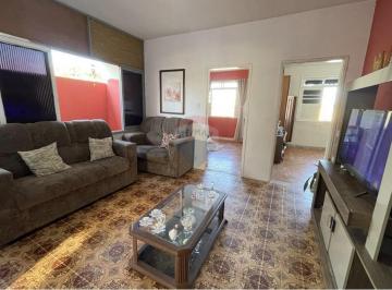 Casa · 167m² · 3 Quartos · Uma excelente oportunidade para quem busca espaço e conforto em uma localização estratégica!