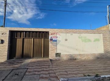 Casa · 64m² · 3 Quartos · 3 Vagas · Casa 3 quartos - Aruana