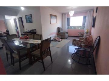 Apartamento · 110m² · 3 Quartos · 2 Vagas · IMPERDÍVEL! Apartamento com 4/4 e 2 vagas de garagem em Ponto Novo com 110m² e andar alto (Praias do