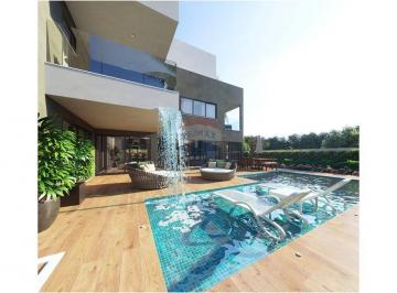 Casa · 282m² · 4 Quartos · Casa de Alto Padrão com Projeto Moderno e Living Integrado no Alphaville Sergipe
