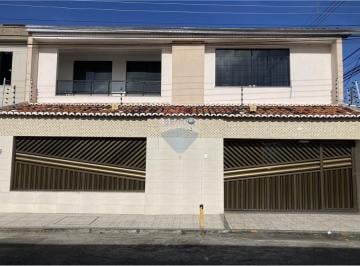Casa · 287m² · 5 Quartos · 2 Vagas · Vende Excelente imóvel Duplex no Luzia