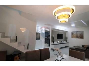 Casa · 253m² · 3 Quartos · Vende casa no Residencial Luar da Atalaia com 253m² - Coroa do Meio