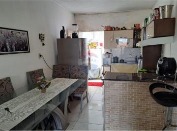 Casa · 260m² · 8 Quartos · Excelente oportunidade de investimento com 4 Casas em Piabeta