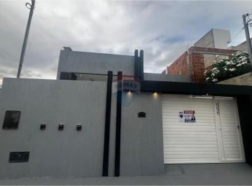 Casa · 160m² · 3 Quartos · Casa no Luar da Barra