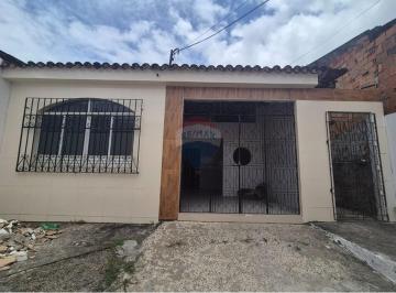 Casa · 130m² · 3 Quartos · oportunidade imperdível