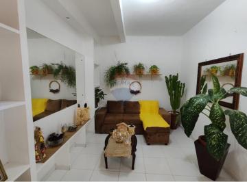 Casa · 250m² · 5 Quartos · 9 Vagas · Casa com 5 quartos - Quintal grande- Coroa do Meio