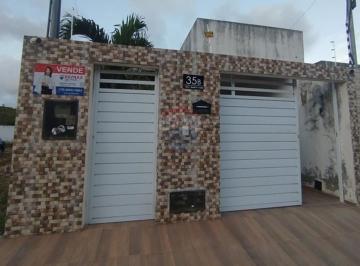 Casa · 90m² · 2 Quartos · 1 Vaga · Casa a VENDA no Nova Santa Lúcia com 2/4 e piscina!