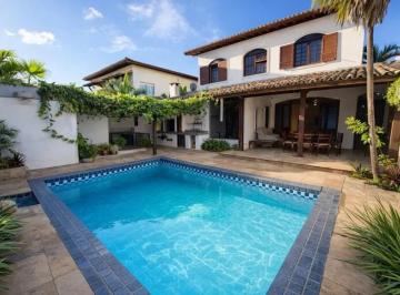 Casa de 4 quartos, Salvador · Casa ampla, 2 andares, 4/4, 3 suítes, piscina, bem localizada no Itaigara